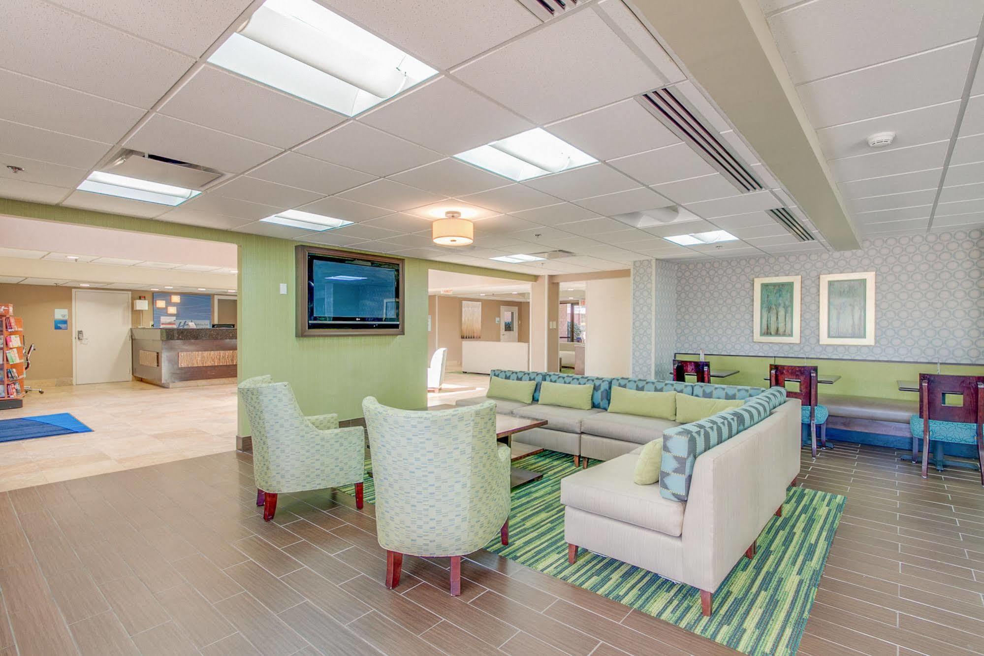 Holiday Inn Express Hotel & Suites Midlothian Turnpike By Ihg North Chesterfield Εξωτερικό φωτογραφία